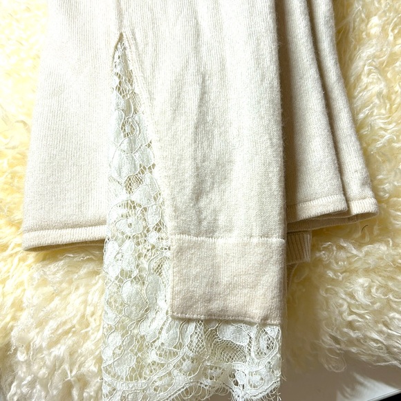 Neiman Marcus Lace Sleeve Crewneck Pure Cashmere Sweater (sz L) - Picture 10 of 11